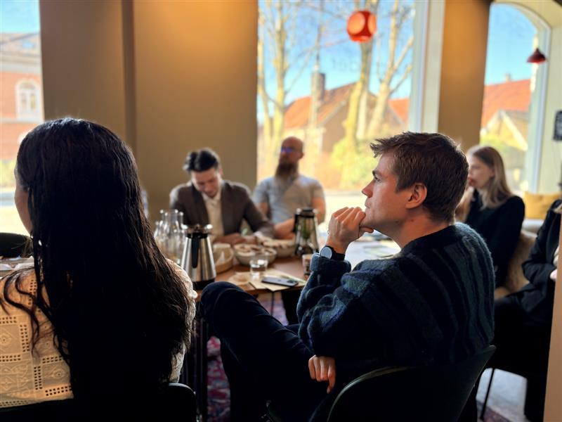 Makten ligger i premisset